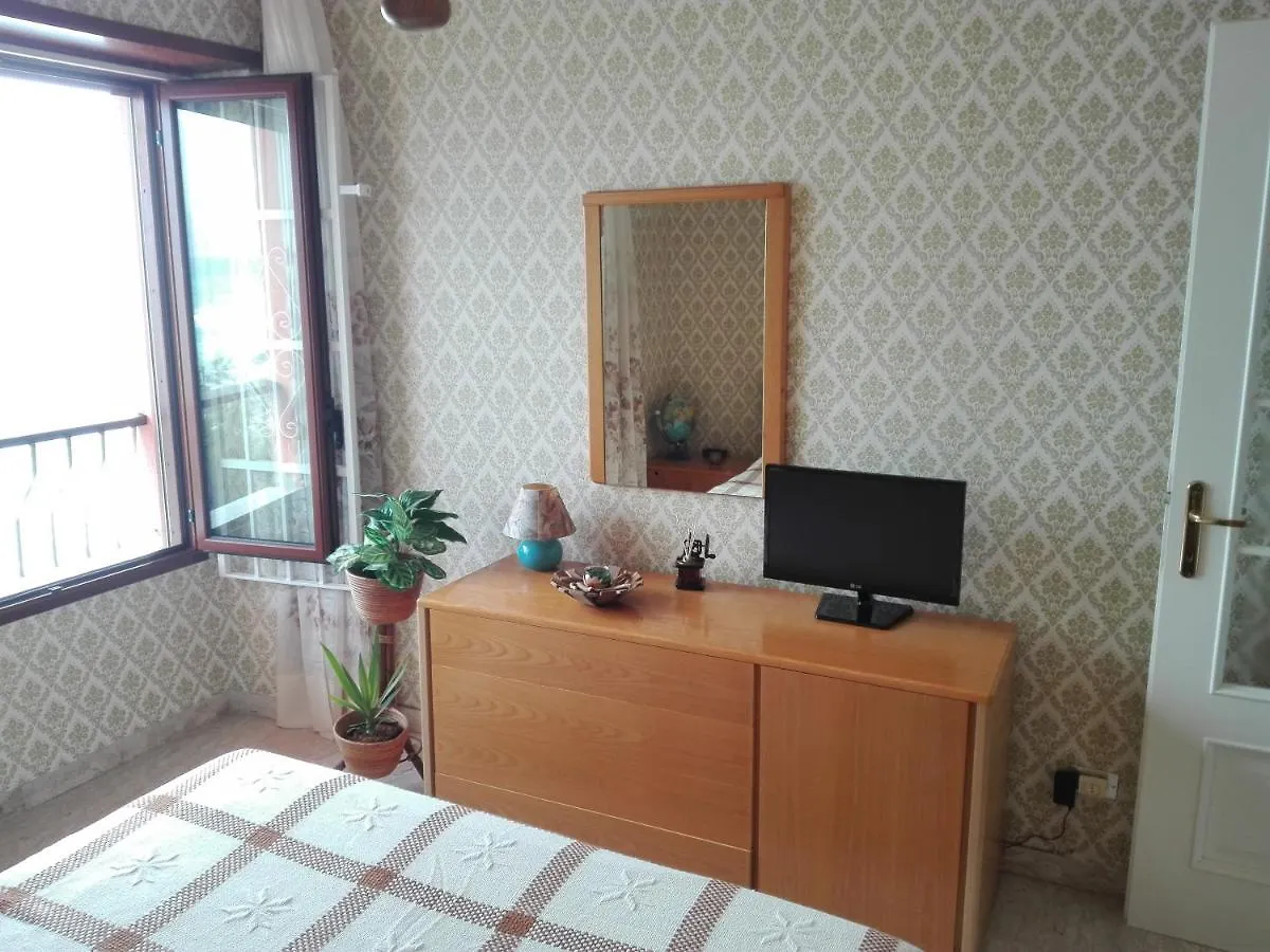 Un Tuffo In Mare Apartment Genoa 0*,