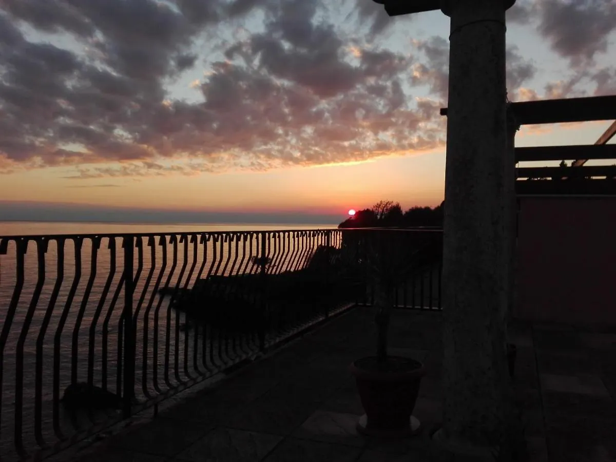 Un Tuffo In Mare Apartment Genoa