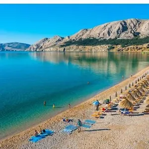 S Pogledom Na Apartment Baška